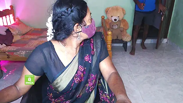 Snapshot of Novapol chatting on December 18, 2025, 5:50 pm Novapol online show from December 18, 2025, 5:50 pm