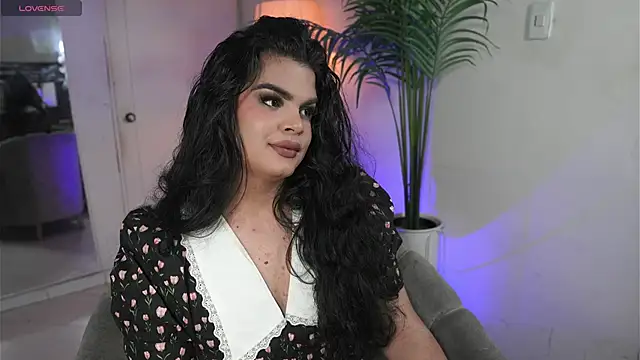 artechloe online show from October 10, 2025, 9:04 pm