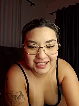 Snapshot of kamila_hty chatting on November 3, 2025, 3:12 am kamila hty online show from November 3, 2025, 3:12 am