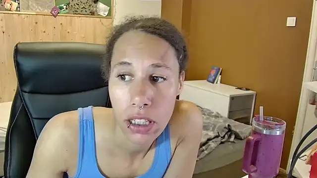 AaliyahHarris online show from April 18, 2026, 7:58 pm