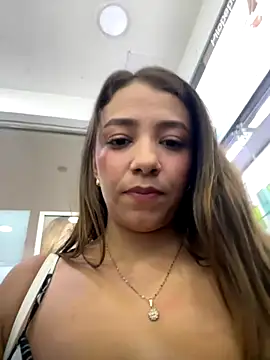 Snapshot of Hall_16 chatting on September 30, 2025, 8:37 pm Hall 16 online show from September 30, 2025, 8:37 pm