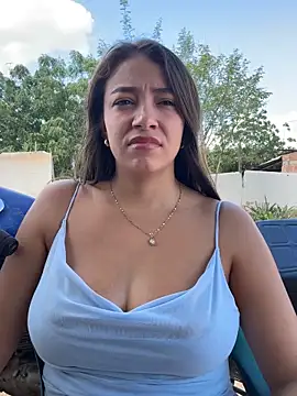 Snapshot of Hall_16 chatting on October 12, 2025, 6:20 pm Hall 16 online show from October 12, 2025, 6:20 pm