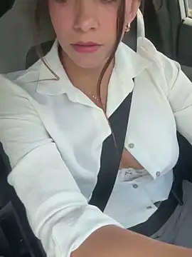 Snapshot of Hall_16 chatting on October 6, 2025, 8:20 pm Hall 16 online show from October 6, 2025, 8:20 pm