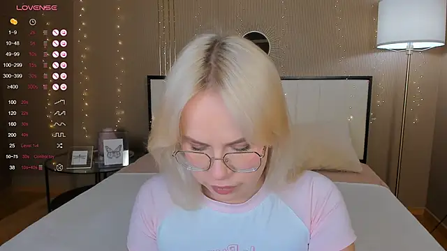 Snapshot of bellatip chatting on October 2, 2025, 12:47 am bellatip online show from October 2, 2025, 12:47 am