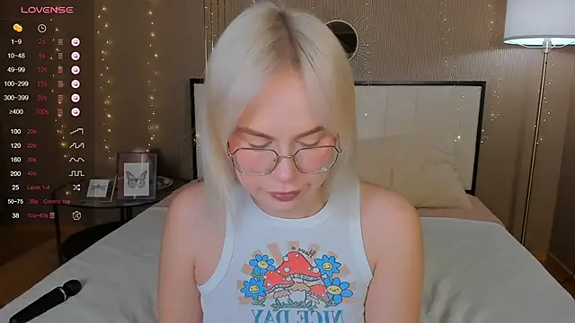 Snapshot of bellatip chatting on October 27, 2025, 12:55 am bellatip online show from October 27, 2025, 12:55 am