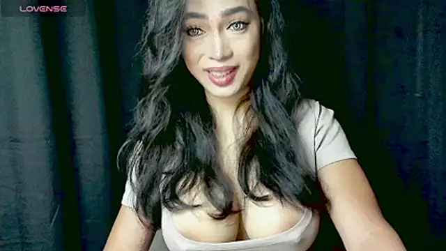 XXsexylongcockXX online show from June 16, 2026, 9:48 pm