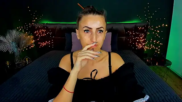 Snapshot of Rebecca_Diamond chatting on September 23, 2025, 5:36 am Rebecca Diamond online show from September 23, 2025, 5:36 am