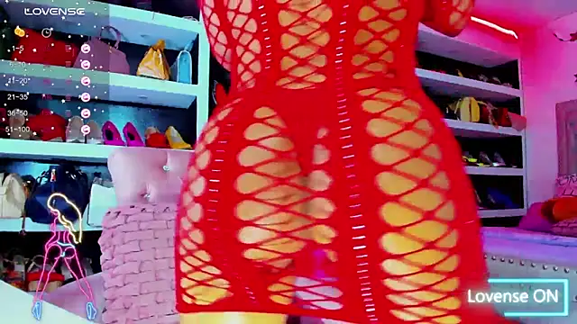 Gabrielamort online show from September 11, 2025, 8:03 am