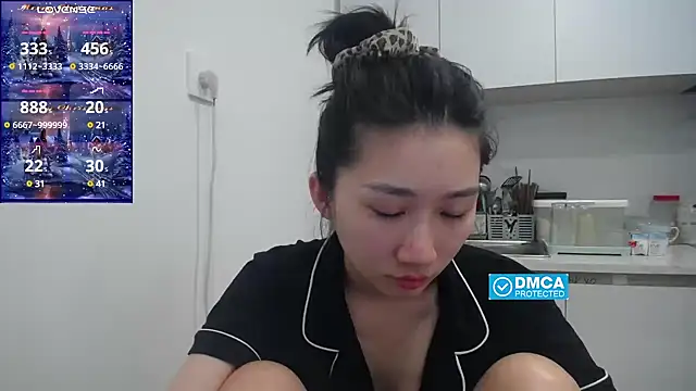 Snapshot of Asiagirll chatting on March 22, 2025, 1:11 am Asiagirll online show from March 22, 2025, 1:11 am