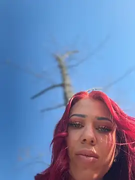 Pia July  online show from March 7, 2026, 12:21 pm