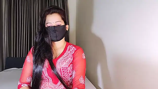 YourLovelyQueen online show from March 20, 2025, 5:15 pm