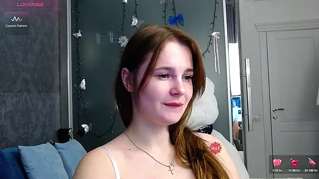 Snapshot of CindyJonson chatting on October 4, 2025, 6:09 pm CindyJonson online show from October 4, 2025, 6:09 pm