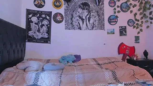 Mary Rosse1 online show from October 2, 2025, 7:17 pm