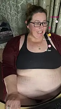 Iceprincess2bad4u online show from September 17, 2025, 6:21 pm