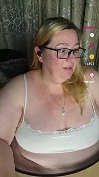 Iceprincess2bad4u online show from September 18, 2025, 6:22 pm