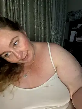 Iceprincess2bad4u online show from February 25, 2025, 6:01 pm