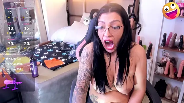 Snapshot of janette_rider chatting on March 1, 2025, 6:35 am janette rider online show from March 1, 2025, 6:35 am