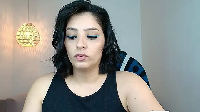 YummyAnna  online show from April 25, 2026, 7:55 pm