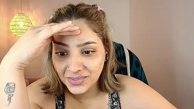 YummyAnna  online show from June 10, 2026, 8:21 pm