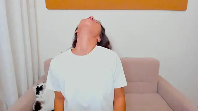 Snapshot of FieryHeart chatting on October 7, 2025, 5:58 pm FieryHeart online show from October 7, 2025, 5:58 pm