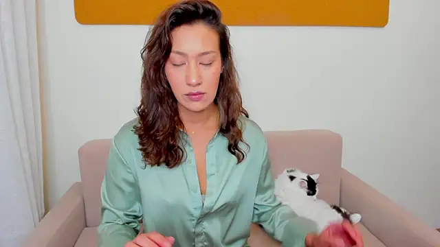 Snapshot of FieryHeart chatting on September 26, 2025, 9:32 pm FieryHeart online show from September 26, 2025, 9:32 pm