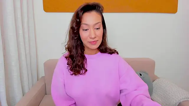 Snapshot of FieryHeart chatting on September 18, 2025, 1:58 pm FieryHeart online show from September 18, 2025, 1:58 pm