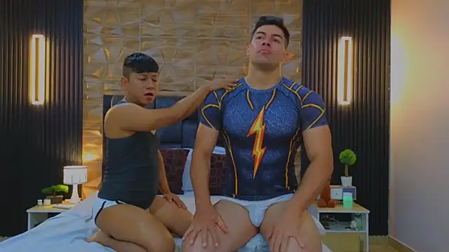 FelipeAndMarcello3 online show from March 3, 2025, 2:28 pm