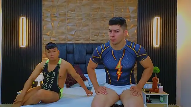 FelipeAndMarcello3 online show from February 24, 2025, 2:37 pm