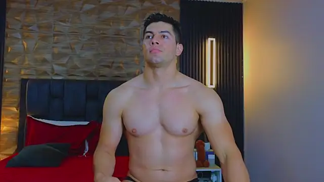 FelipeAndMarcello3 online show from March 12, 2025, 10:39 pm