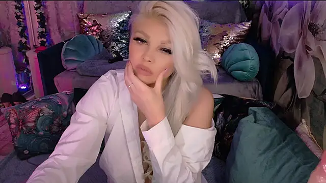 Snapshot of LexY- chatting on March 2, 2025, 11:50 pm LexY- online show from March 2, 2025, 11:50 pm