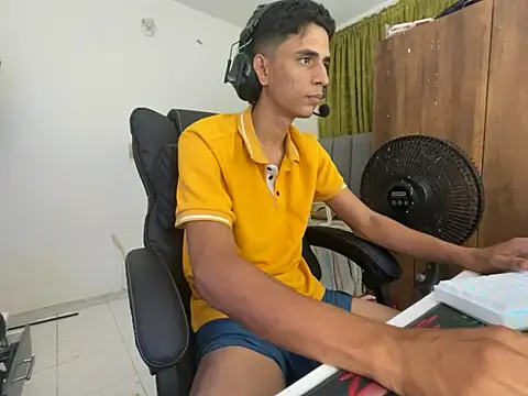 Max TheHorseDick online show from January 15, 2025, 3:11 am