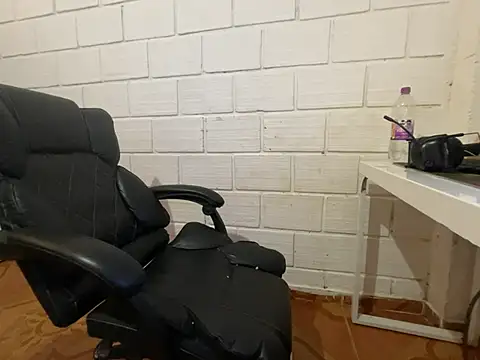 Max TheHorseDick online show from March 11, 2026, 6:02 pm