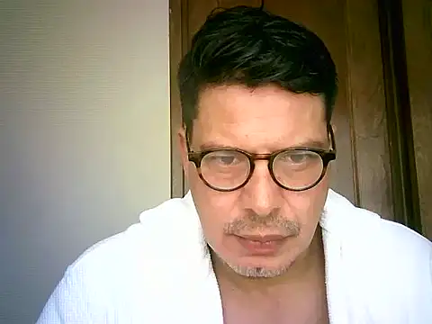 Supercolalvin online show from September 19, 2025, 1:26 pm