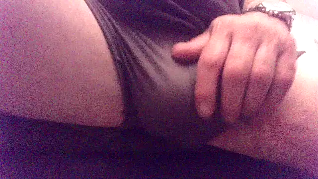 SDtinycok online show from April 5, 2026, 6:47 pm