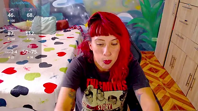 Eimy lorens online show from November 30, 2025, 6:41 pm