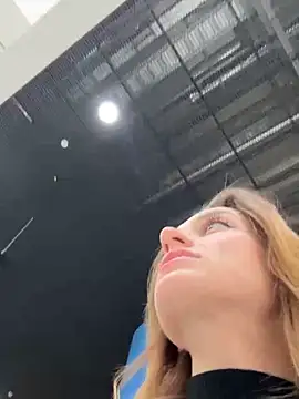 Snapshot of -AngelAri- chatting on October 12, 2025, 9:10 am -AngelAri- online show from October 12, 2025, 9:10 am