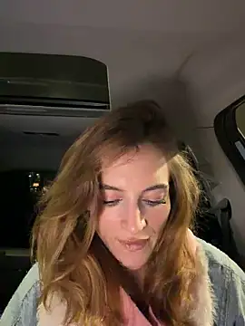 Snapshot of -AngelAri- chatting on November 10, 2025, 9:09 pm -AngelAri- online show from November 10, 2025, 9:09 pm