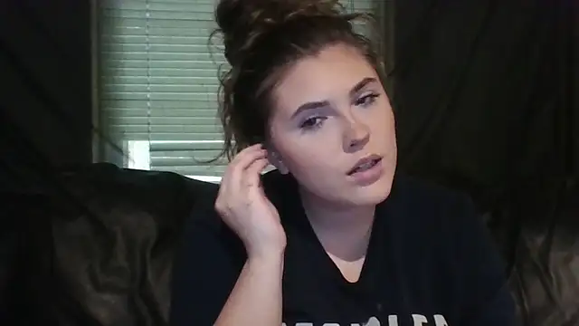 Snapshot of daddyarimm chatting on September 20, 2025, 6:46 pm daddyarimm online show from September 20, 2025, 6:46 pm