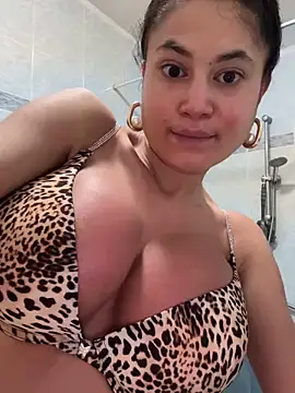 Fuc3dolllucy online show from January 15, 2025, 4:04 am