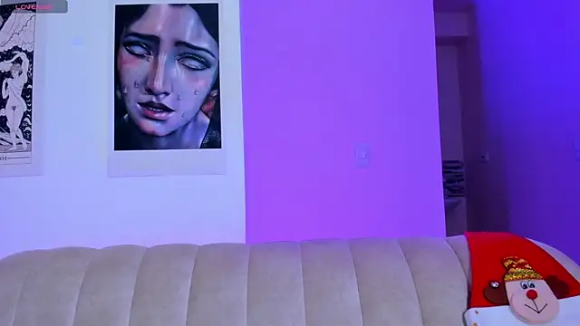 Snapshot of Moonlight1002 chatting on December 7, 2024, 3:31 am Moonlight1002 online show from December 7, 2024, 3:31 am