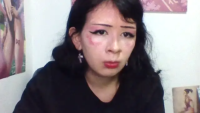 Snapshot of Haru_Queenn chatting on September 24, 2025, 10:16 pm Haru Queenn online show from September 24, 2025, 10:16 pm