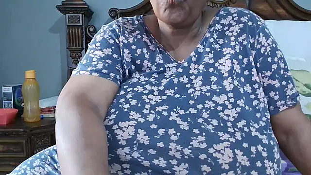 Snapshot of SEXYBOOBSNASS chatting on October 12, 2025, 2:51 pm SEXYBOOBSNASS online show from October 12, 2025, 2:51 pm