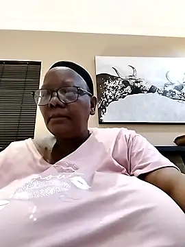 Snapshot of SEXYBOOBSNASS chatting on September 21, 2025, 9:20 pm SEXYBOOBSNASS online show from September 21, 2025, 9:20 pm