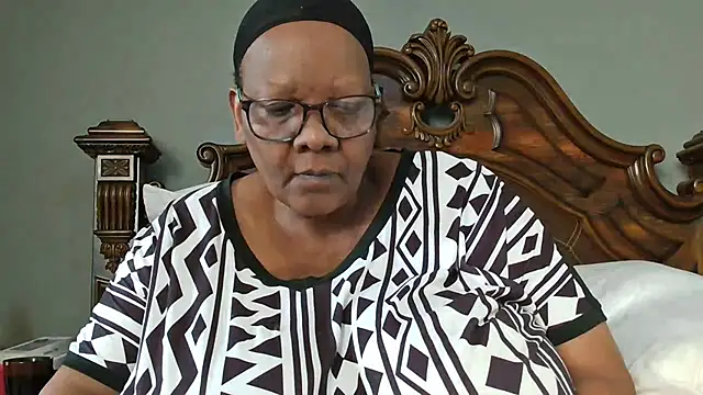 Snapshot of SEXYBOOBSNASS chatting on October 7, 2025, 4:35 am SEXYBOOBSNASS online show from October 7, 2025, 4:35 am