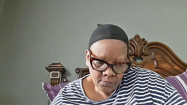 Snapshot of SEXYBOOBSNASS chatting on October 22, 2025, 4:23 am SEXYBOOBSNASS online show from October 22, 2025, 4:23 am