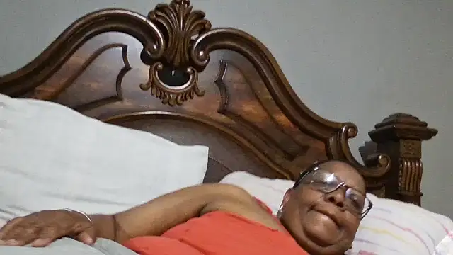 Snapshot of SEXYBOOBSNASS chatting on October 2, 2025, 7:17 pm SEXYBOOBSNASS online show from October 2, 2025, 7:17 pm