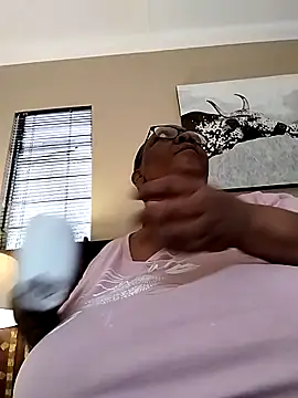 Snapshot of SEXYBOOBSNASS chatting on September 27, 2025, 8:20 am SEXYBOOBSNASS online show from September 27, 2025, 8:20 am