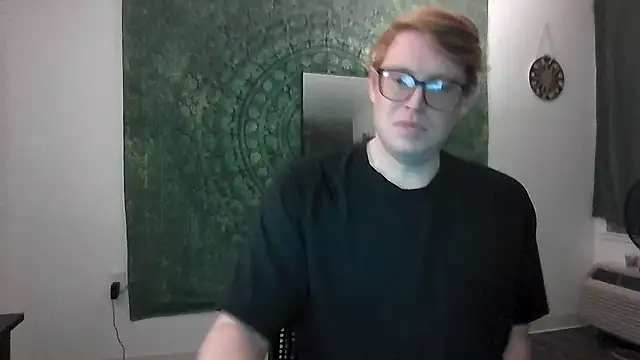 Snapshot of SilasRed chatting on January 1, 2025, 10:43 am SilasRed online show from January 1, 2025, 10:43 am