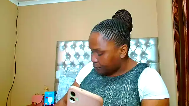 Snapshot of missboobsxx chatting on September 30, 2025, 12:55 pm missboobsxx online show from September 30, 2025, 12:55 pm