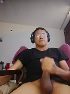 Mghty-cockl88 online show from February 19, 2026, 3:31 pm